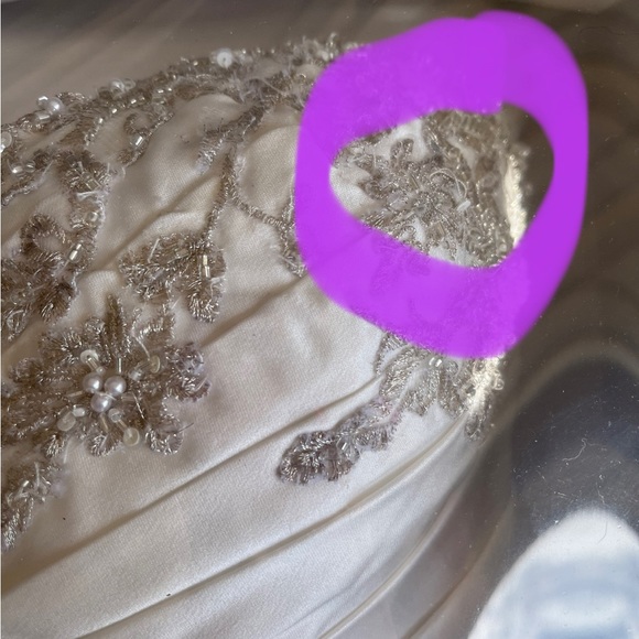 Wedding dress size is - Picture 9 of 11